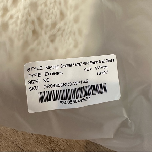 Meshki Cream Crochet Maxi Dress with Keyhole Front - Picture 7 of 7